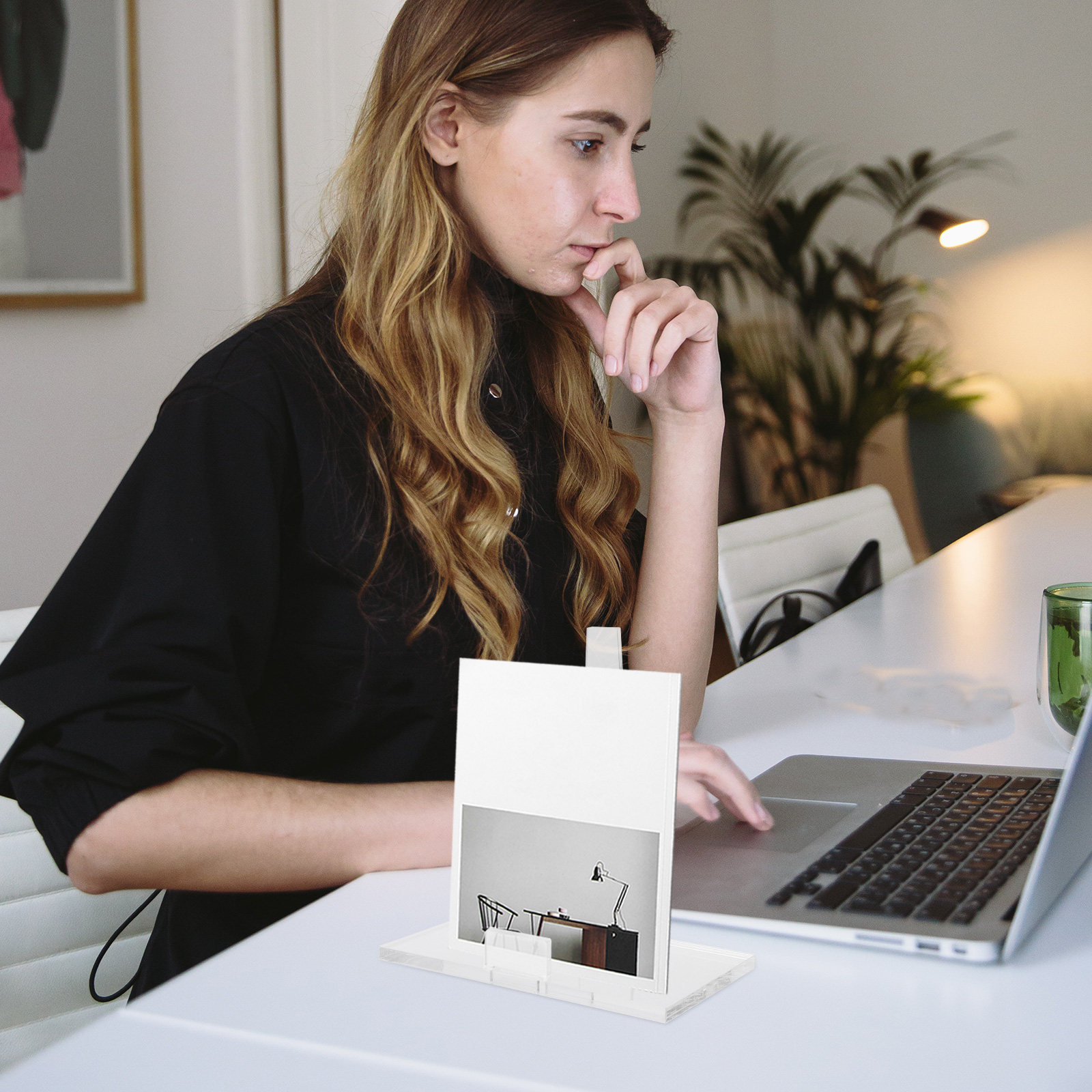 Présentoir polyvalent en acryl - Clear Acrylic Book Stand Holder avis et prix